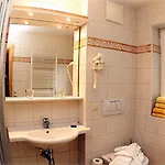 Weisser Baer 4*