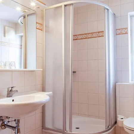 Ξενοδοχείο Weisser Baer 4*