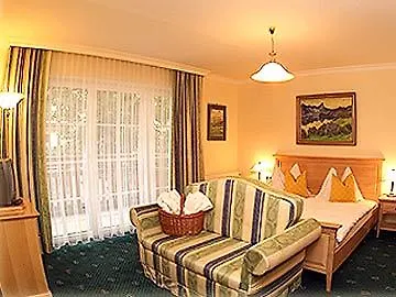 Weisser Baer Hotel 4*