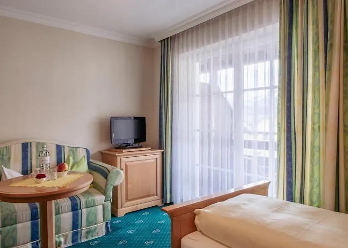 Hotel Weißer Bär 4*